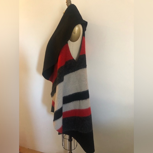 Alice + Olivia Wool and Leather Jacket Vest - Picture 2 of 7